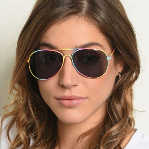 lovely_rosetta Accessories - Laat! Black Sunglasses with Multi-colored Frame